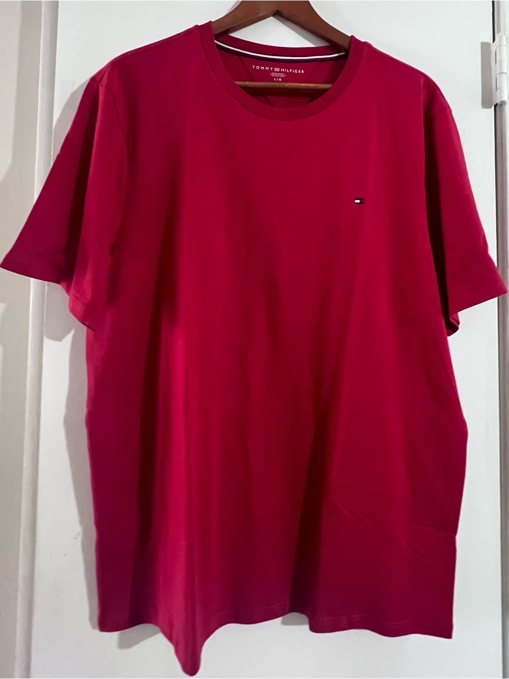 NEW Tommy Hilfiger Men’s Short Sleeve Crew T-Shirt - Berry Red